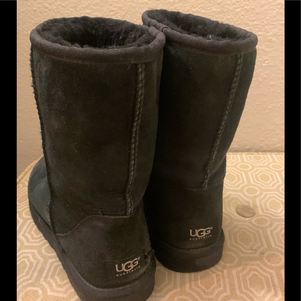 Ugg Classic Short Boot. - image 2